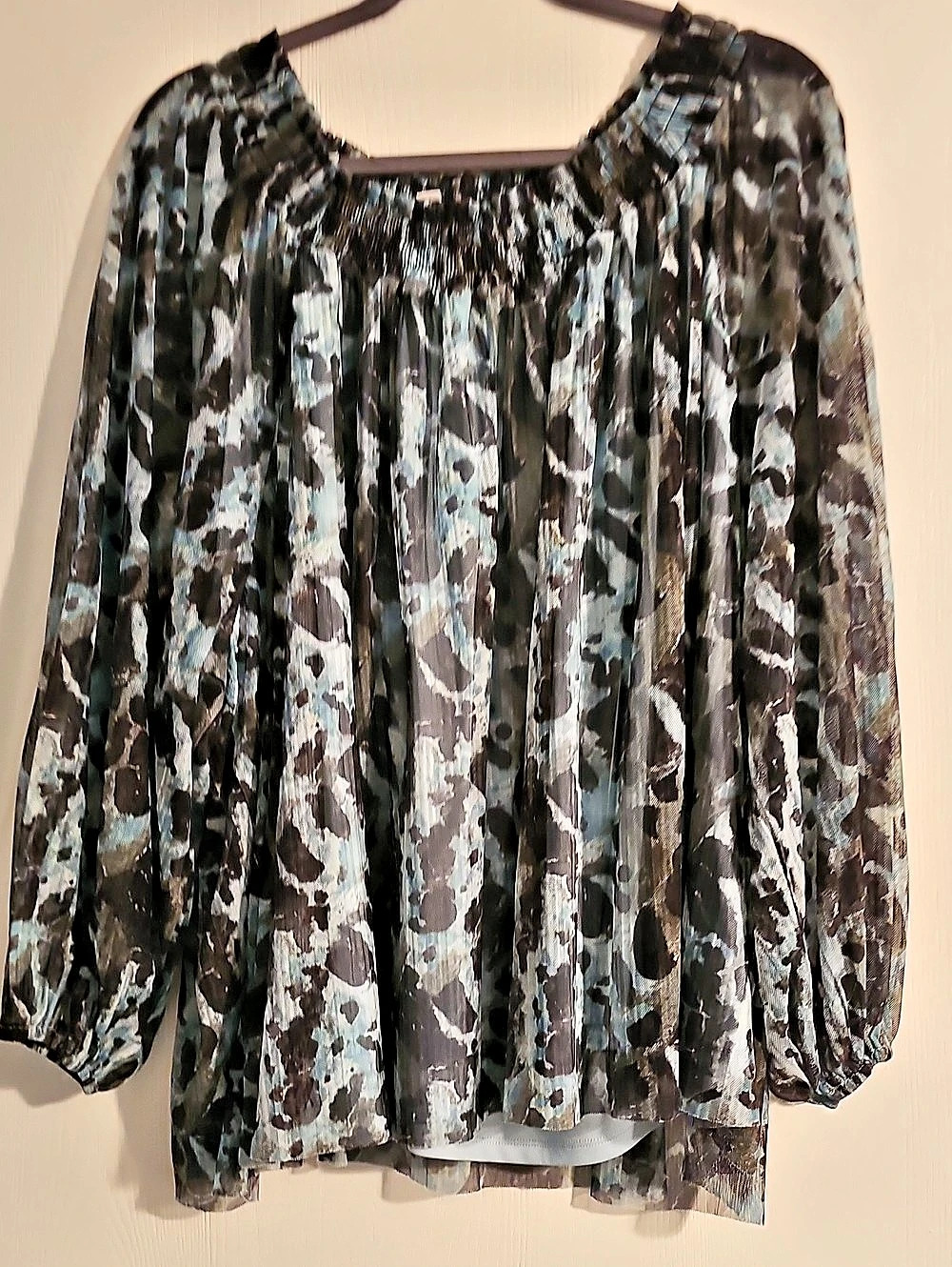 Terra & Sky Abstract Long Sleeve Blouse in Black & Blue 3X